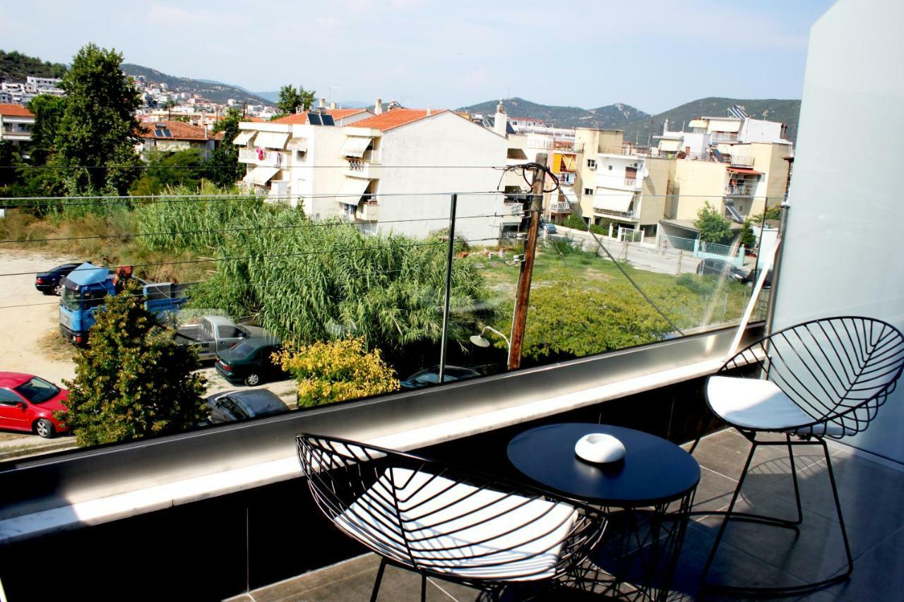 Glykanisos Suites Nea Peramos  Exterior photo